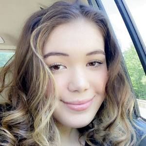 Meet your Posher, Mel